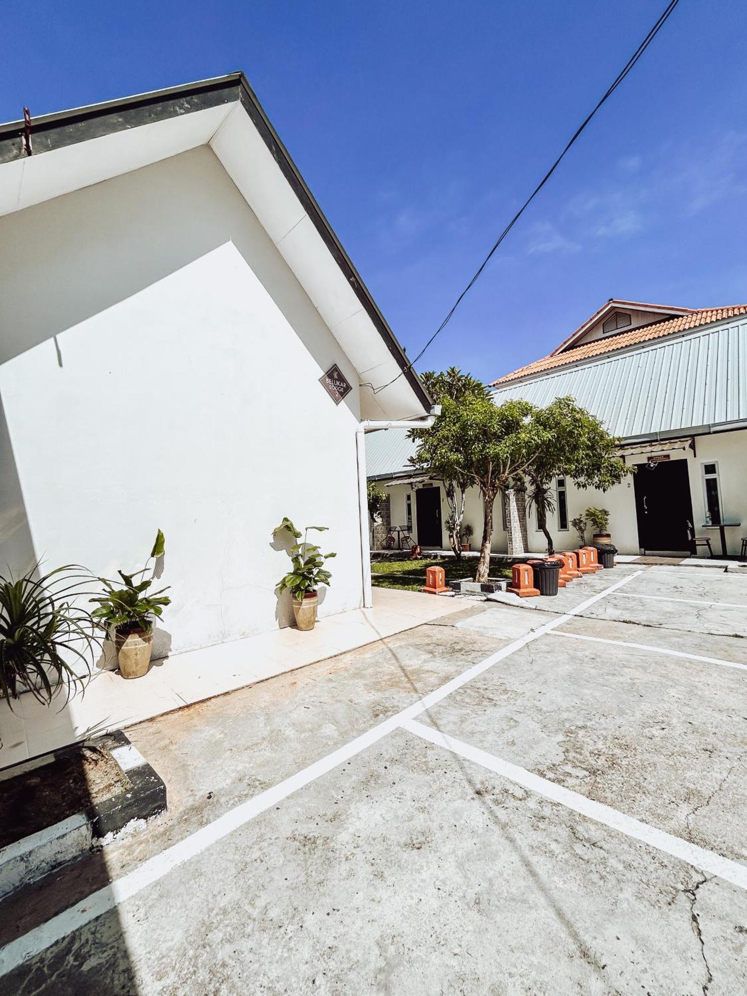 Belukar Lodges Private Homestay Pantai Cenang  Exterior photo