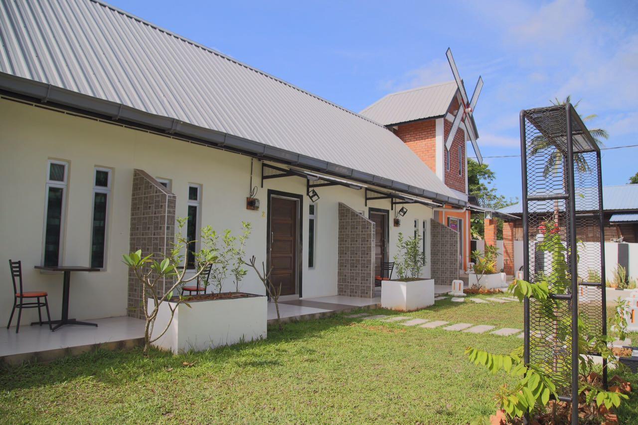 Belukar Lodges Private Homestay Pantai Cenang  Exterior photo